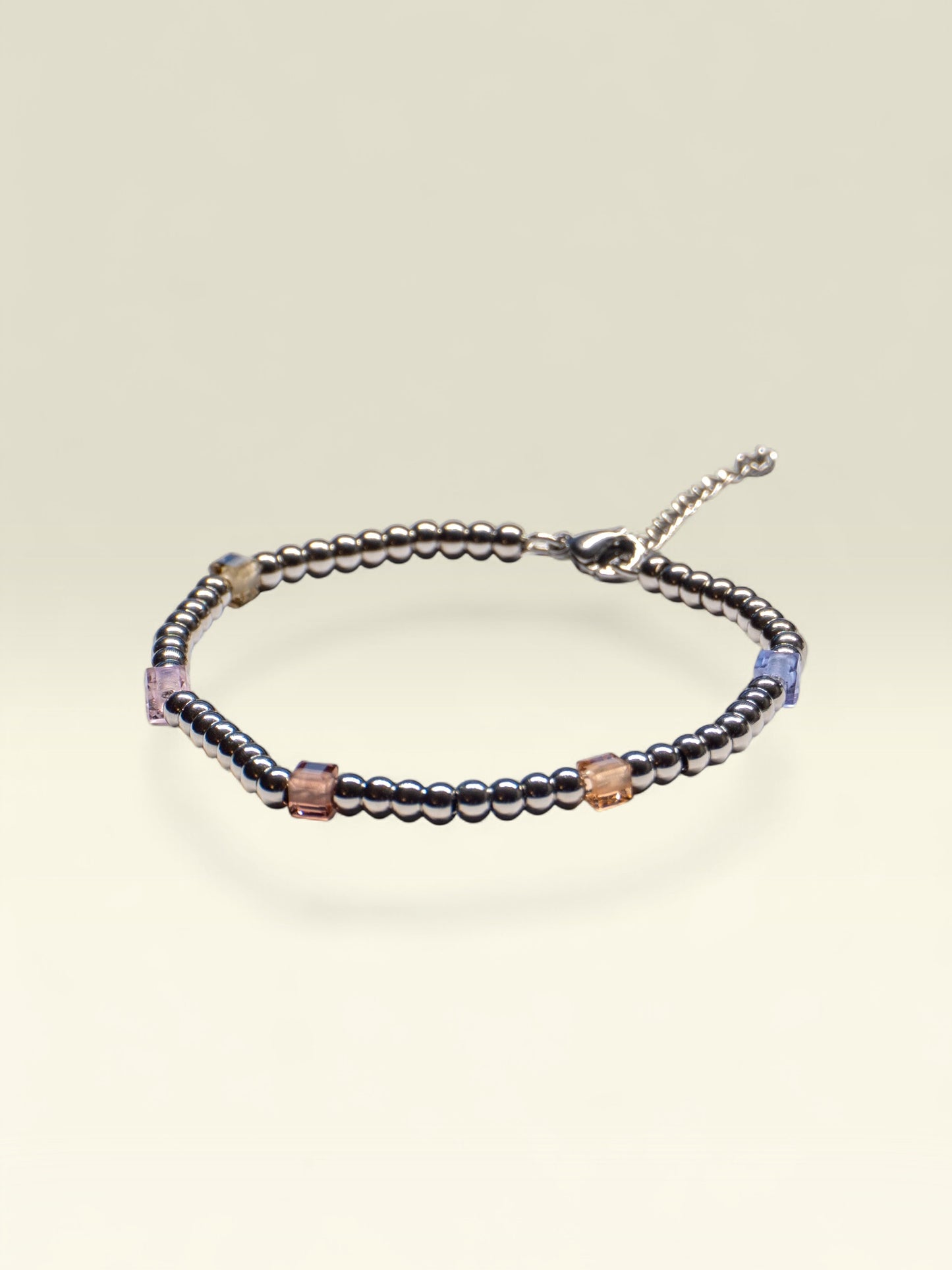 Edelstahl Armband mit Kristall Würfeln – Elegant & Zeitlols