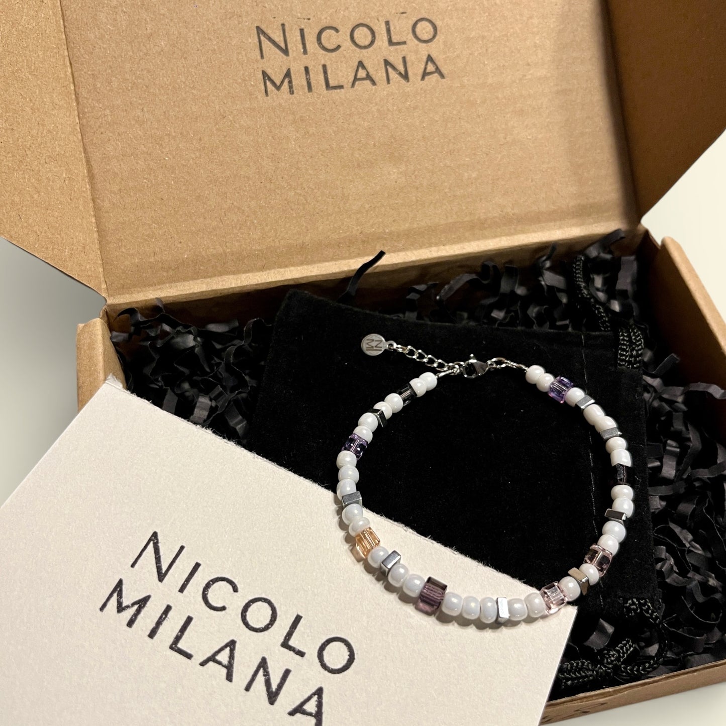 Sportlich-elegantes Armband aus Edelstahl Hämatit und Glaswürfeln